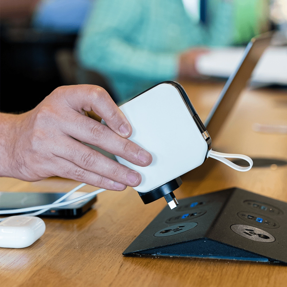 5 in 1 10000mAh Universal Travel Power Bank Adapter